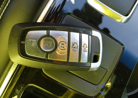 2019 Ford Edge St z USA, uszkodzony, nr VIN 2FMPK4AP2KBB27826